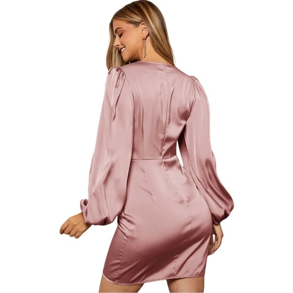 Dusty Pink Long Sleeve Belle Surplice Neck Lantern Sleeve Wrap Dress - Picture 3 of 8